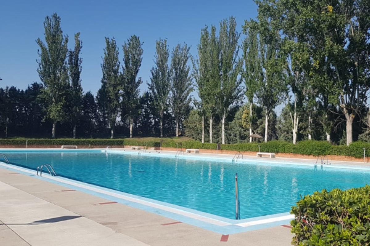 "La piscina municipal es un pufo y las empresas no licitan por la